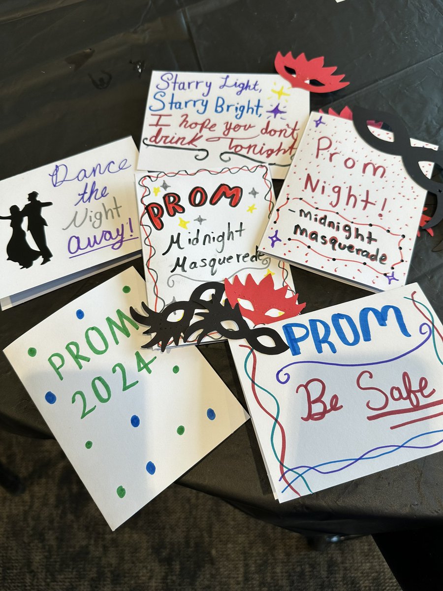 #OLHMS students wishing @BulldogsHLR seniors a safe prom. #OLHMServes