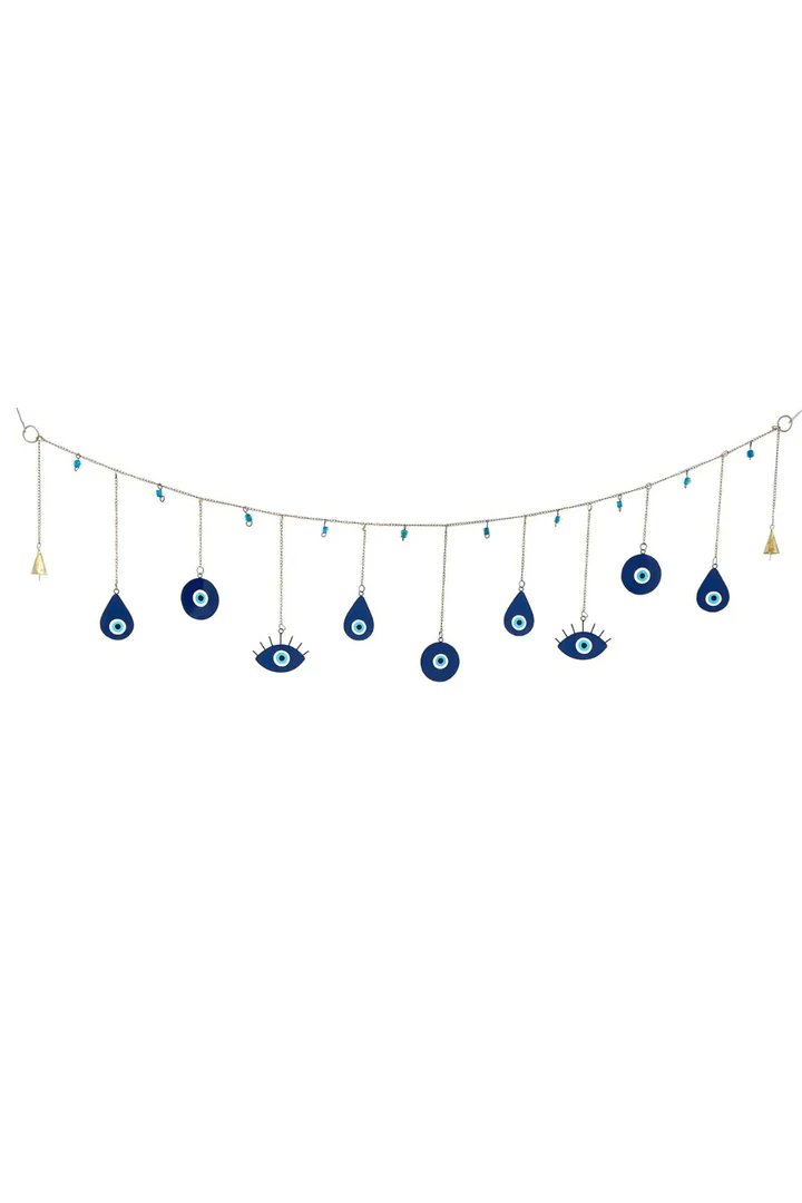 Refresh your backyard decor with these beautiful wind chimes and garlands by Mira Fair Trade! shopqueenofhearts.com/collections/ho…