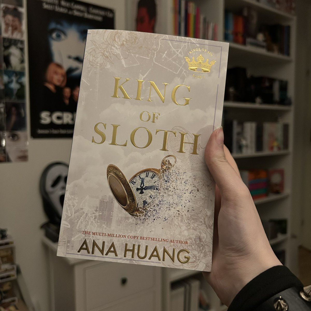 #bookhaul HERE SHE IS OMG #anahuang #kingofsloth LITERALLY SO EXCITED TO FINALLY READ IT