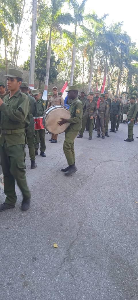 Varias unidades de la @RgionMtarVC realizaron hoy desfiles en saludo al 1 de mayo. #PorCubaJuntosCreamos