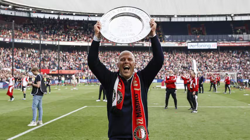 ADH010_'s tweet image. Koning Arne👑