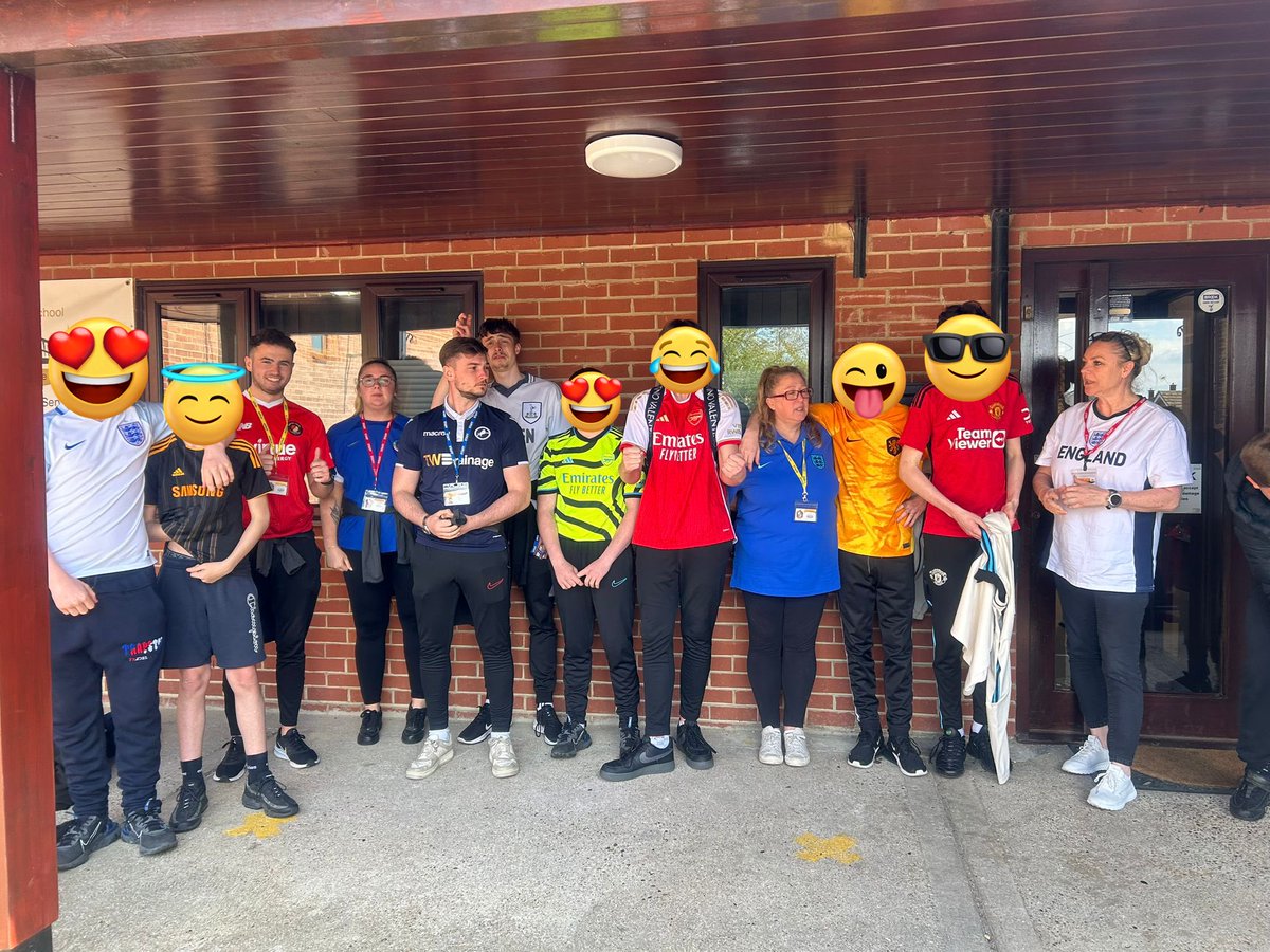 Today, Alchemy Schools celebrated football shirt day and raised £67.00 for Bowel Cancer! Well done everyone involved! #FootballShirtFriday