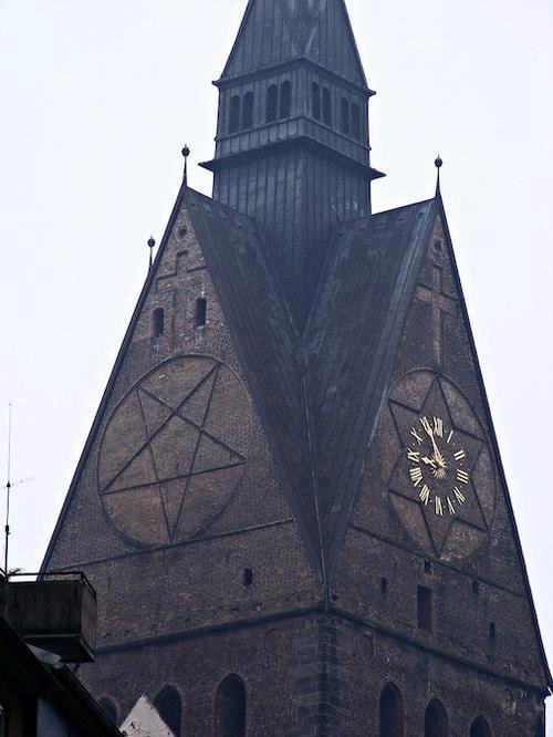 Here's a picture of a 14th century Christian church in Hannover, Germany.