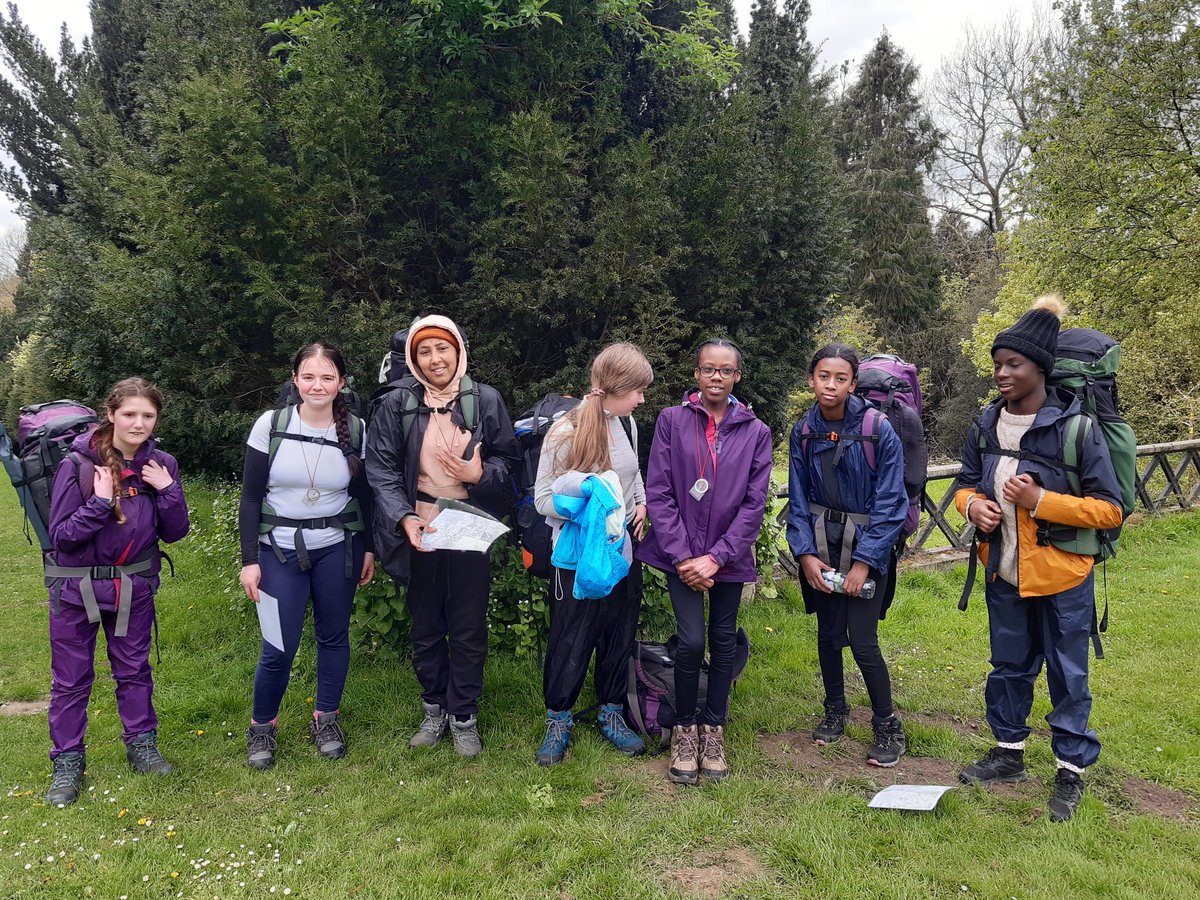HCACPDofE's tweet image. Two terrific teams at the start and at the end of a successful DofE Bronze Practice Expedition!