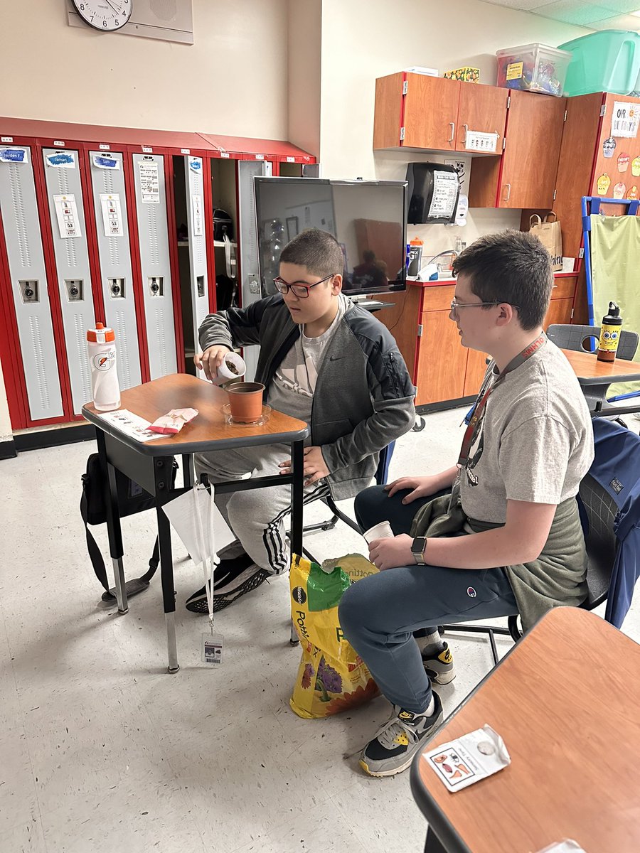 Our NJHS buddies came to the CASE room to help make dog blankets and dog toys! We hope the dogs (or other pets) will love it! #case #OLHMServes