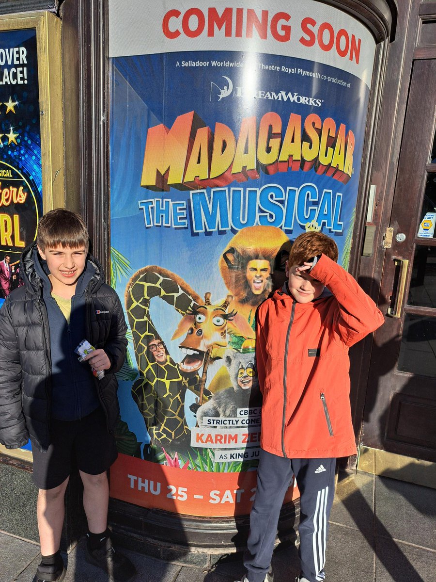 Ben (Age 9) reviews #MadagascarTheMusical at @edinplayhouse ★★★★★ 'It was a great musical comedy. Really child friendly, we loved it. my favourite character was king lemur. 5 out of five P.S. I like to move it move it!'
