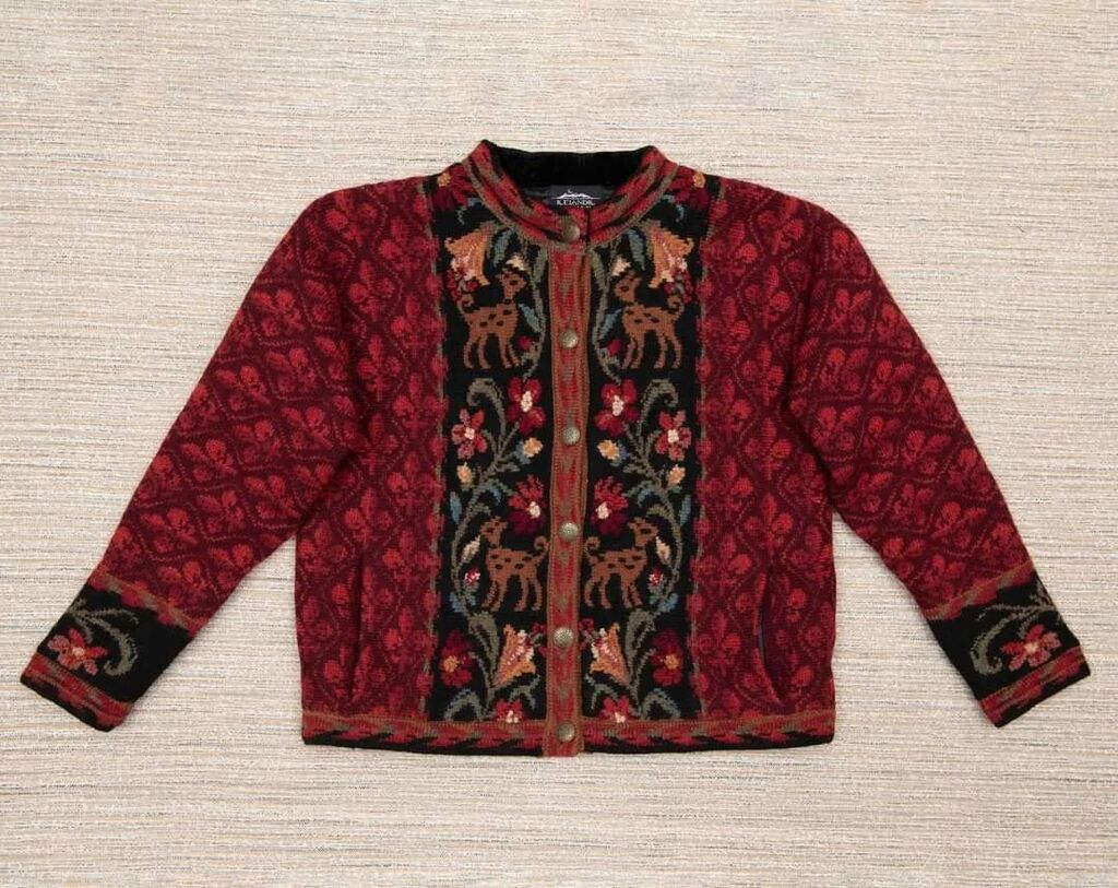 Our vintage wool cardigan is going to France!
It's like a warm and cozy fairy tale ☀
.
.
.
#bohofashionstyle #bohohippiechicstyle #bohostyle #hippieclothes #bohemianhippie #bohohippiestyle #bohohippiestyle #bohofashion #bohohippie #bohohippy #bohemianstyle #bohohippiestyles #b…