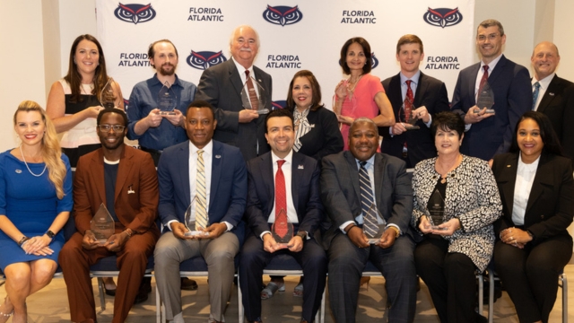 Congratulations to Pablo Paez for being honored as the 2024 Distinguished #Alumni from the @faubusiness at Florida Atlantic University! 👏 Read full story🦉tinyurl.com/2ba9ess4 #FAUBusinessNews