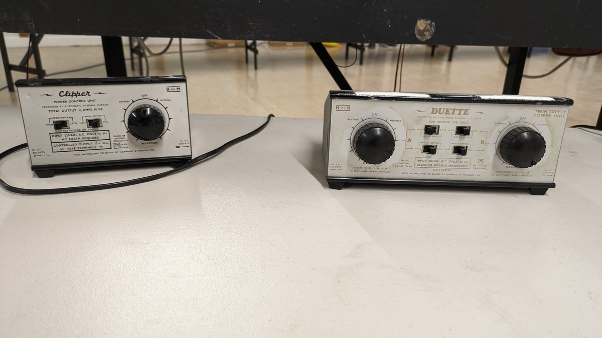 Another working night tonight, getting our straight extensions working on the OO circle test layout. Not so circular now!