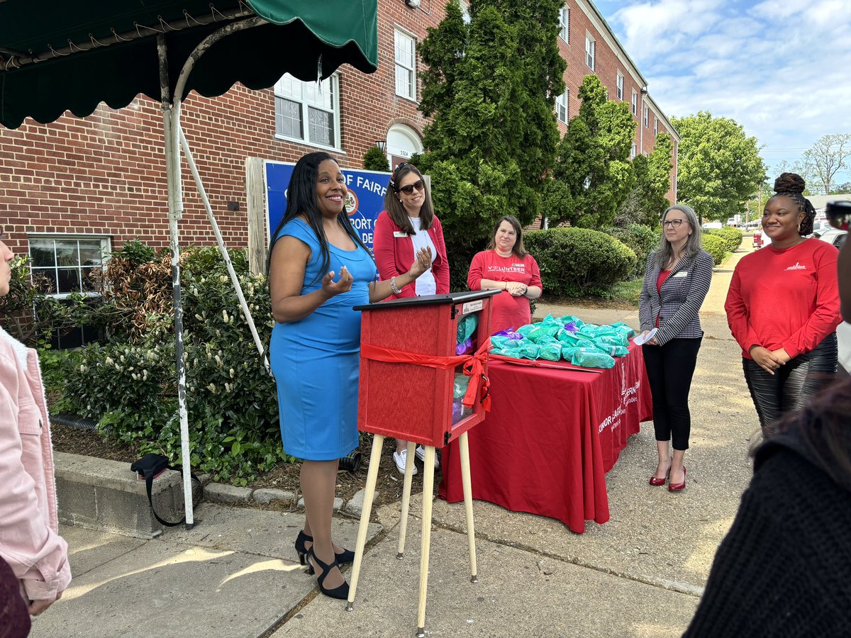 It was great to join the @JLNV at the Culmore Family Resource Center for the opening of their period pantry. This pantry provides free access to feminine hygiene products for those who need it most. Love to see such great support in our community!