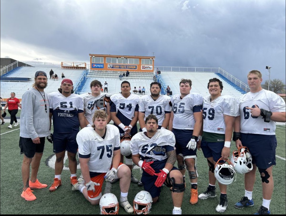 Wrapped up Spring Ball yesterday, greatful to be surrounded by these guys. The work continues. @TreverMcFalls @SnowCollegeFB