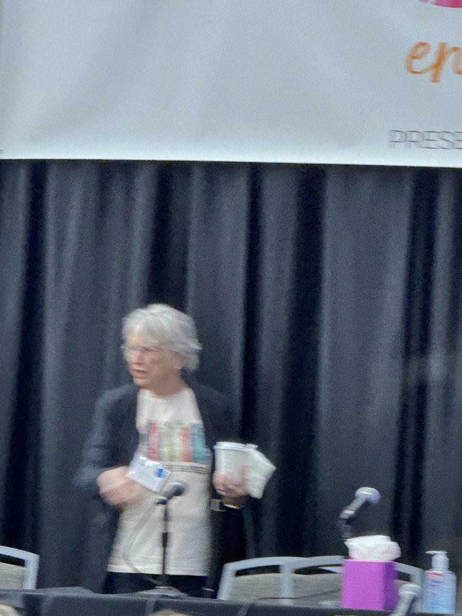 ⁦What a treat to spend a day admidst renowned authors and good reads with your favorite co teacher @MrsJonesRJL⁩. Thank you NTTBF and ⁦@NetZeroLee⁩ for this learning opportunity 💙