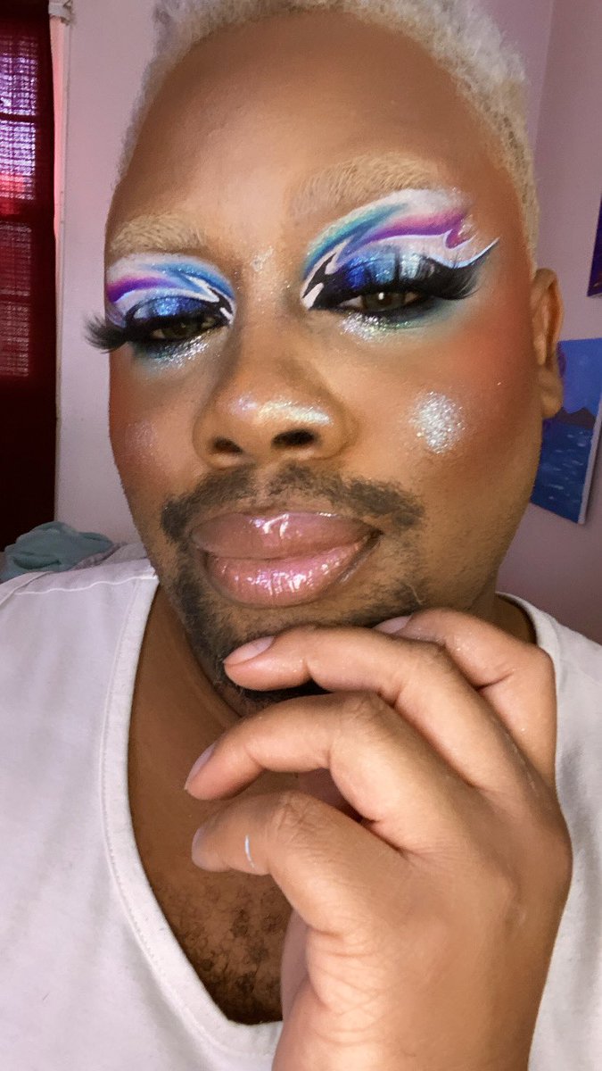 I love doing recreations, this one I had fun doing of lamario.makeup on Insta! Used the OG @CxcBeauty @CXCLabs May Flowers palette with the new Prism Shadows Sapphire, Aquamarine & Diamond on top by @ItsCasprin brand DualismBeauty. #makeup #makeupartist #makeuplook