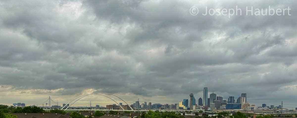 Beautiful stormy day in Dallas 🌧️ #dallas #FridayFeeling #Weather