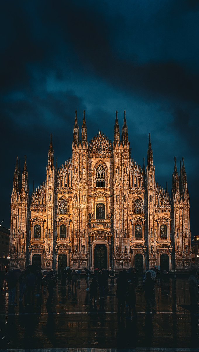 Duomo Milan 🇮🇹 By Night 

📸✨