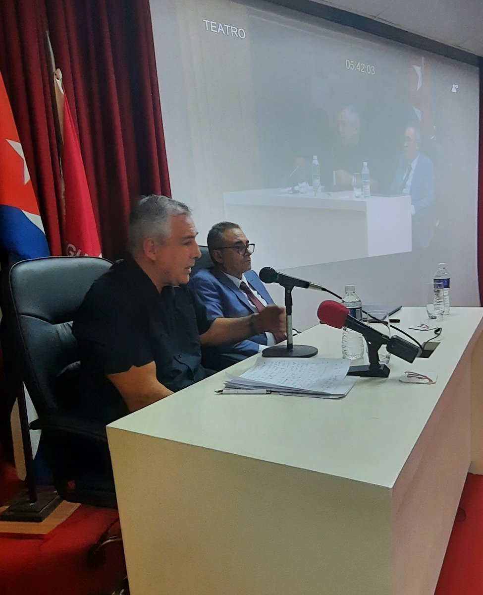 Ministro @EdMartDiaz: 'Tenemos que seguir fortaleciendo la Academia de Ciencias de Cuba. Nos corresponde ir poniendo en práctica estas ideas' 'Un noticiero científico debe ayudarnos a promover la cultura científica' #Cuba
