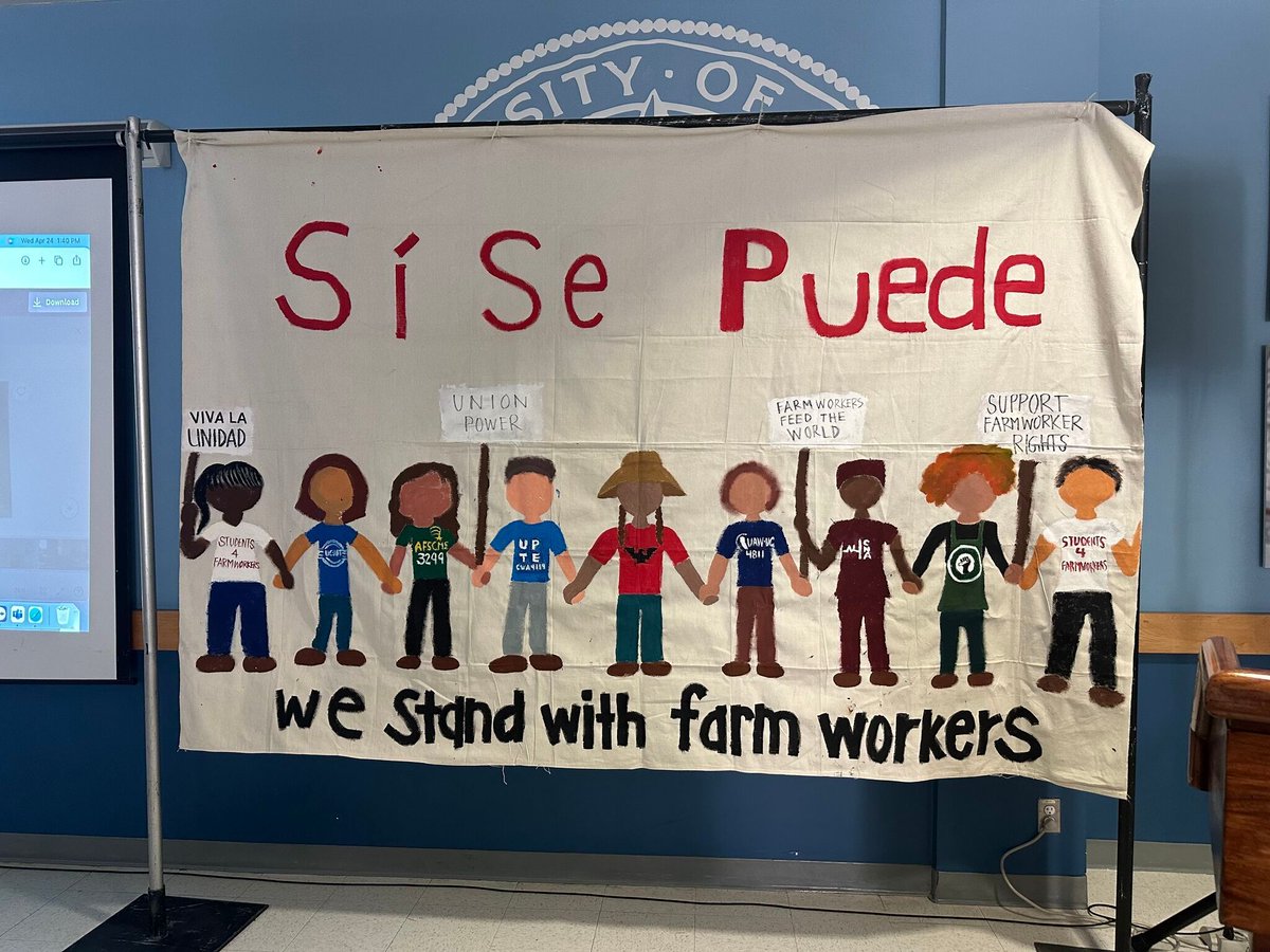 The UCLA Labor Center joined @UCLALaborSd, @uclairle, @UCLA_CSRC, and students in welcoming UFW members (@UFWupdates) and @UFWPresident Teresa Romero to campus for a community labor rally for farmworkers. Thanks to all who joined for your inspiring solidarity! #sisepuede