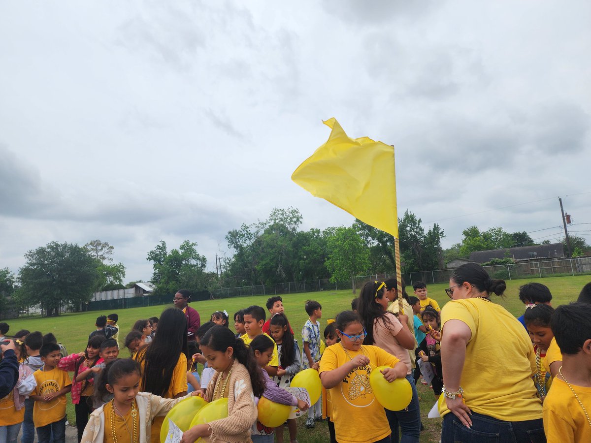 The House celebration @OrangeGroveAISD was a success, and House of Friendship went all out like always to show their pride. We are there, no matter where....Friendship!!!! @SCruz49 @Grabille2