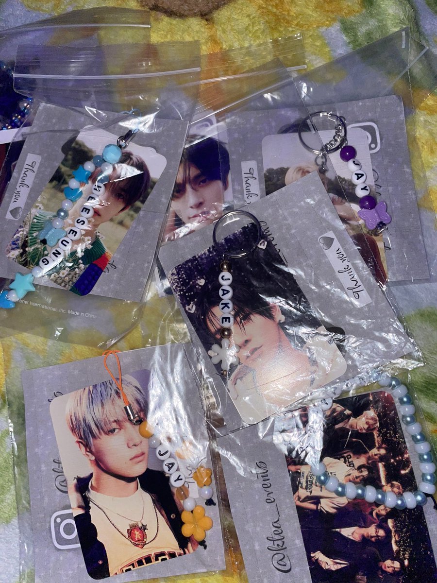 Freebies for Enhypen fate+ world tour in Chicago ready 100 only first come first serve if y’all see me there take one 🤭