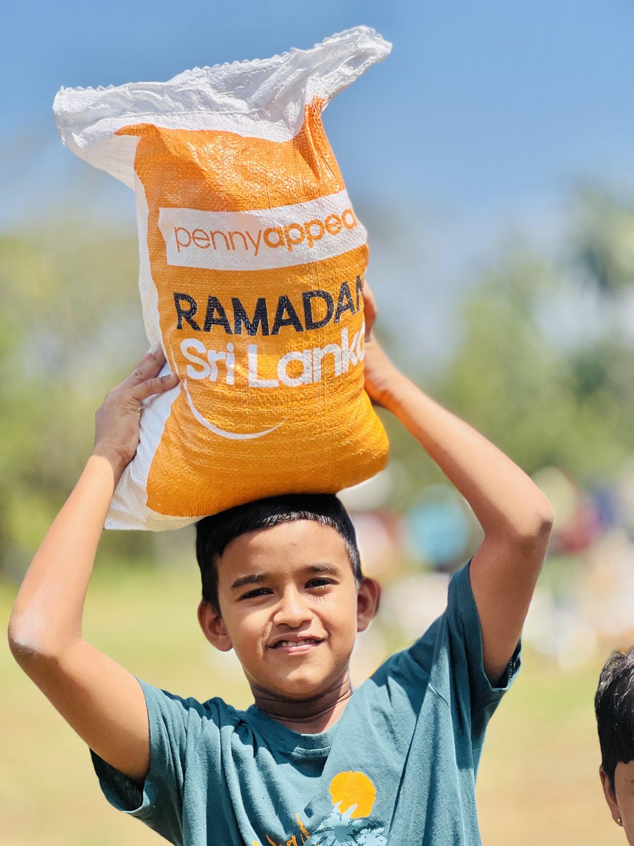 This Ramadan, we provided 93,000 meals to some of the most vulnerable families in Sri Lanka – just look at their smiles! 😁 There are still so many across the world who need our help. Join us in our mission to #FeedOurWorld from just £50 today! Click pennyappeal.org/appeal/feed-ou…