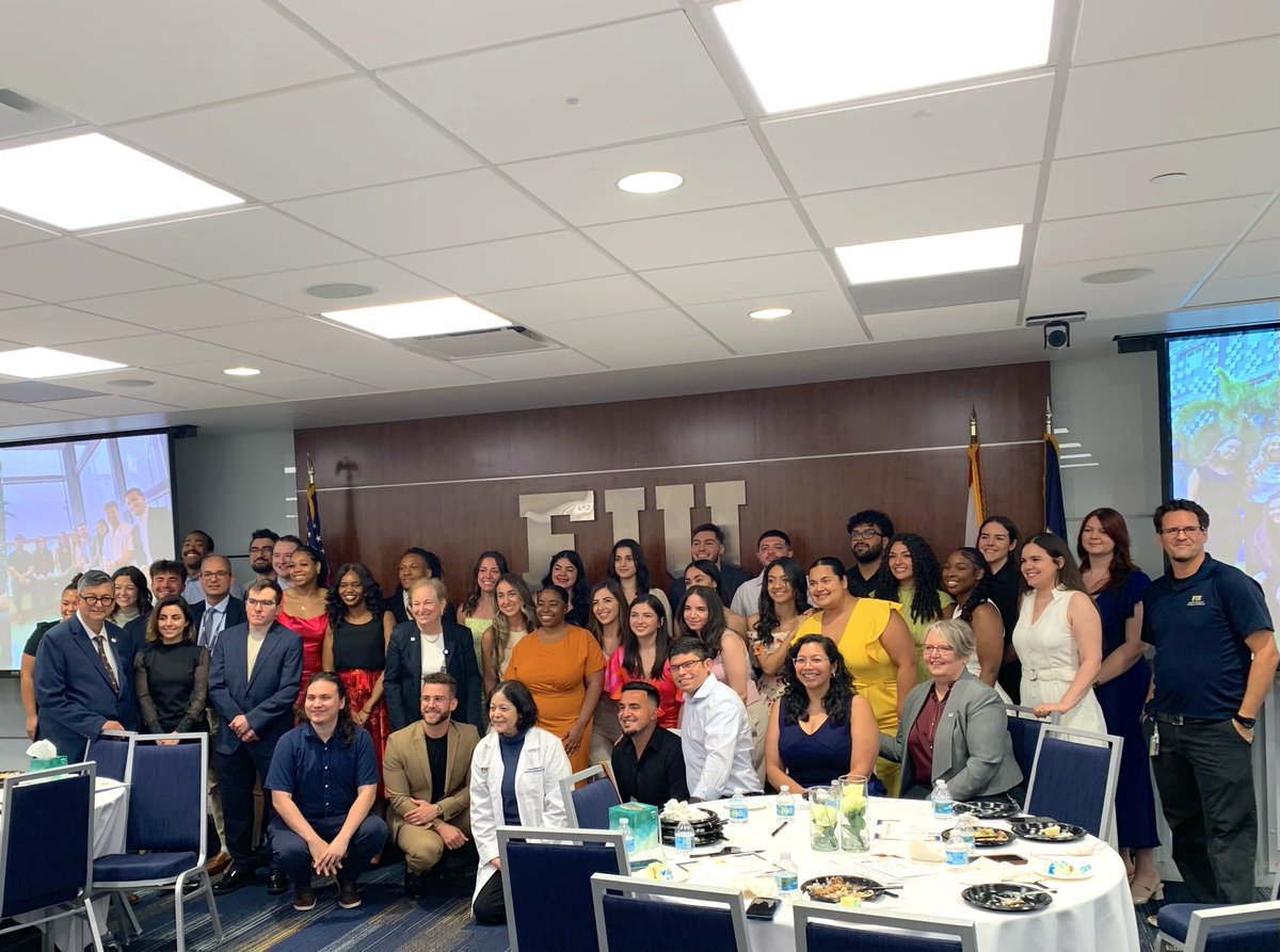 Cheers to a dream and a ton of hard work! The latest cohort of our Graduate Certificate in Molecular and Biomedical Science Program (GCP) has officially graduated from the program. And 8 of the grads have been accepted into our FIU Medicine MD class of 2028! 🙌✨