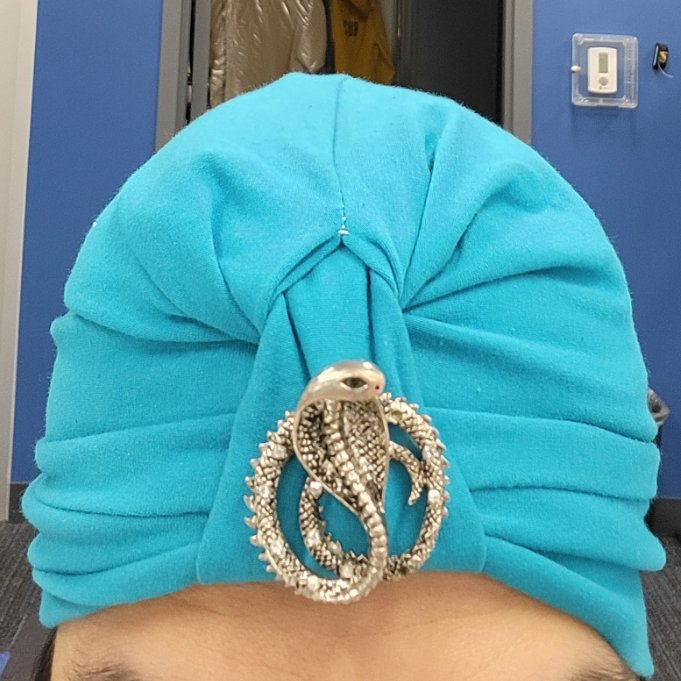 I gifted @13Strength & our beybees sum turbans. He works so hard for us & I want him to look his best while at work. These turbans are comfortable, stretchy & th fabric feels soft & durable. Treat yah loved ones to some quality turbans from @UnderThSun913 underthsun.store