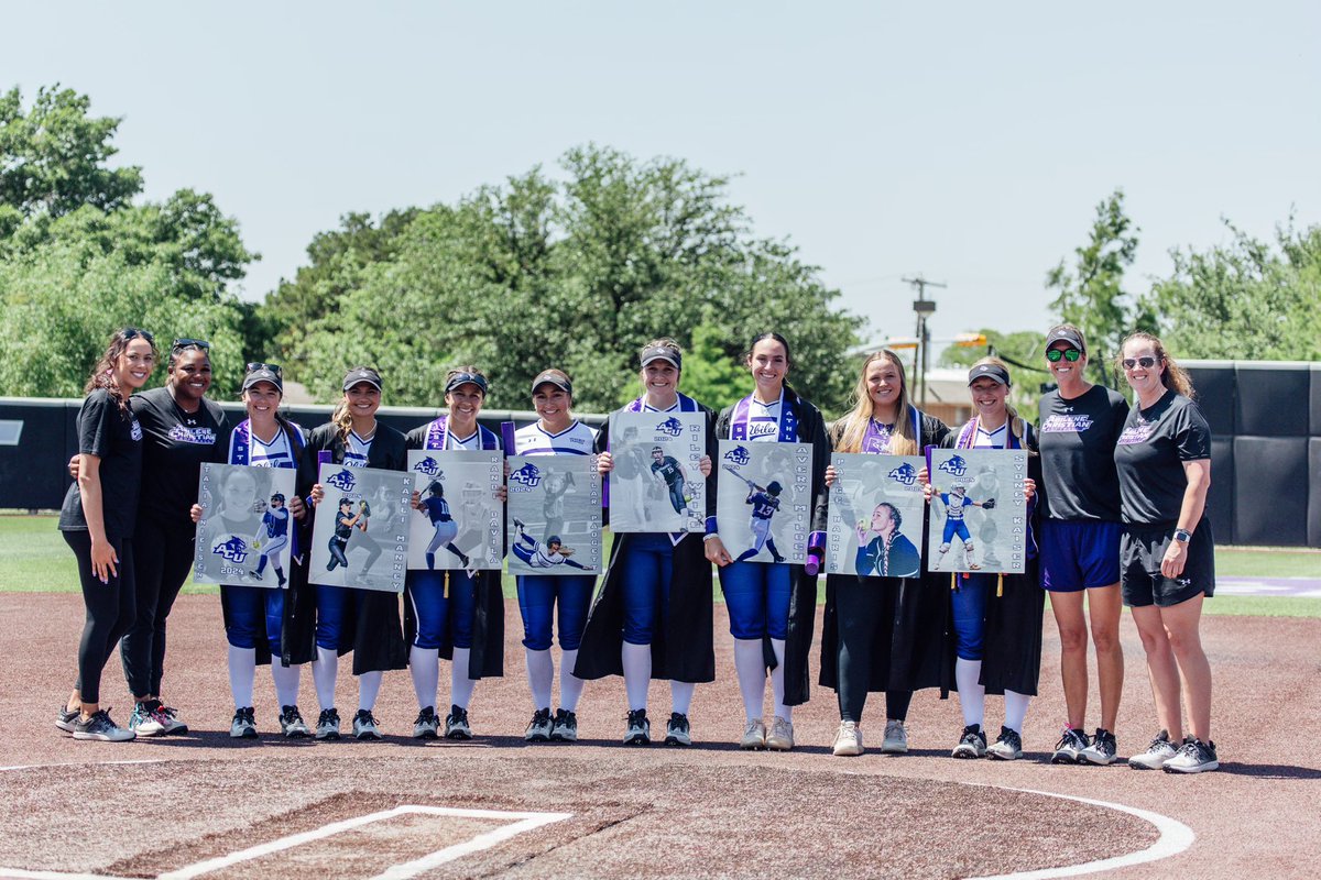 🗣️𝓞𝓷𝓬𝓮 𝓪 𝓦𝓲𝓵𝓭𝓬𝓪𝓽, 𝓪𝓵𝔀𝓪𝔂𝓼 𝓪 𝓦𝓲𝓵𝓭𝓬𝓪𝓽!🥎 Thank you Seniors for all the things you have done to represent the 🟣⚪️✊‼️ #GoWildcats