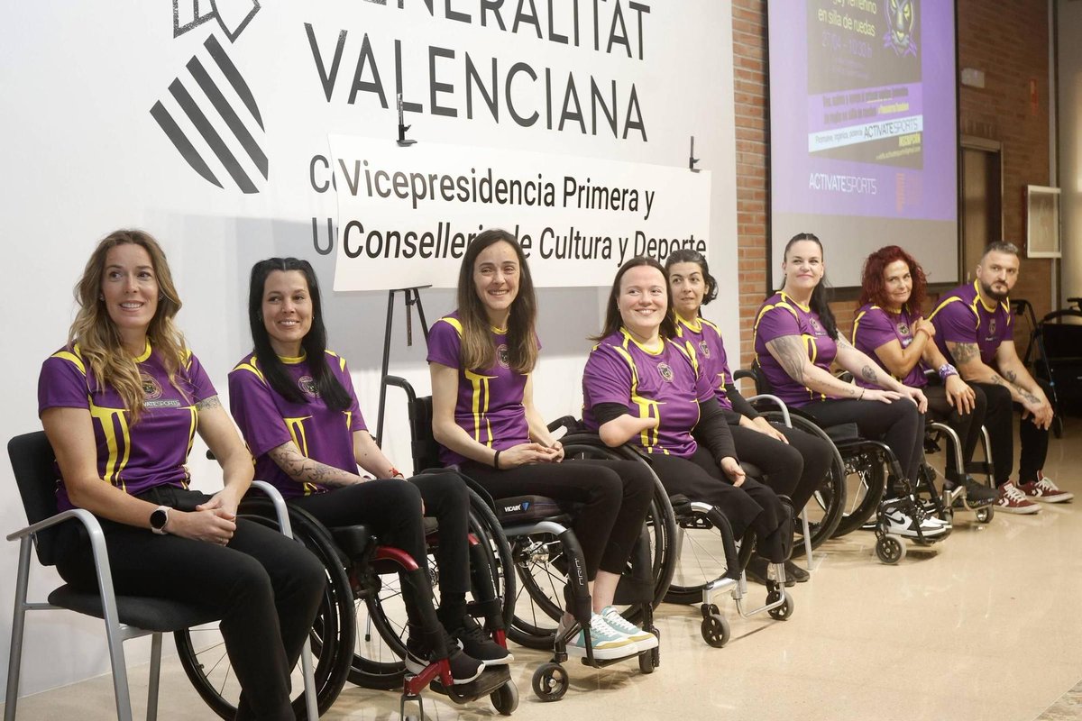 Enhorabuena a @felinas_quadrugby, por ser el primer equipo femenino de España de rugby en silla de ruedas.
Gracias por ser pioneras!! 
#womeninrugby