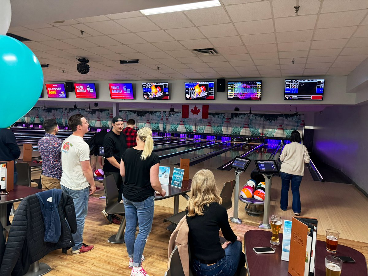 Bowling for Kids thanks to @BBBSGuelph for supporting 600 “Littles” in Guelph and bringing us together for a great time with teams from @SkylineGrp and @planet_realty
