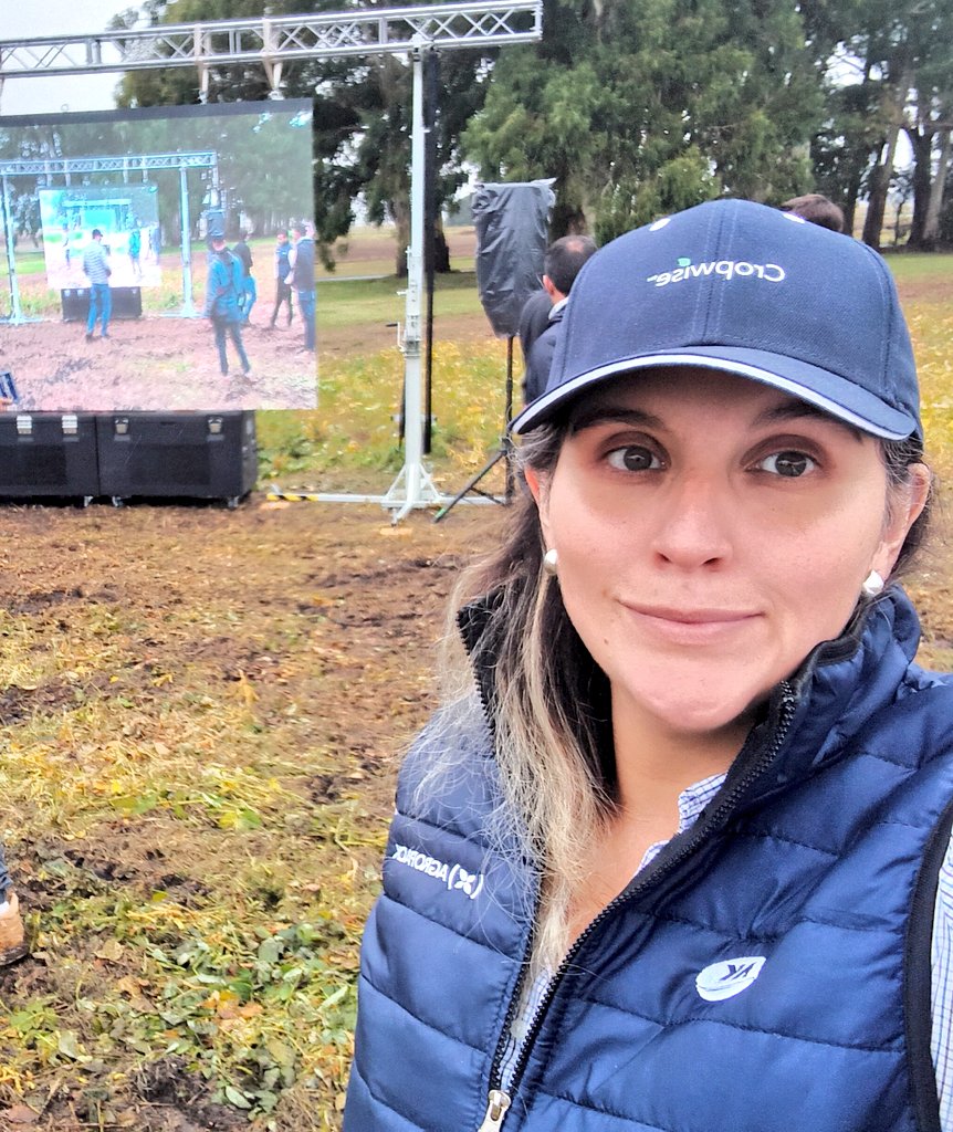 MVLagos's tweet photo. Día 1 para @Agropack y @Syngenta_ar en la @jornadaagtech en la @fcabalcarce ✅️

Stand + Demo de #Cropwise a Campo 

Mañana volvemos a vernos 🙂 https://t.co/YxCN5BrdH3