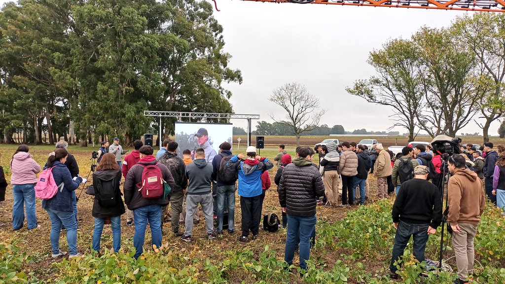 Día 1 para <a href="/Agropack/">Agropack</a> y <a href="/Syngenta_ar/">Syngenta Argentina</a> en la <a href="/jornadaagtech/">JornadaAgTech</a> en la <a href="/fcabalcarce/">FCABalcarce - UNMDP</a> ✅️

Stand + Demo de #Cropwise a Campo 

Mañana volvemos a vernos 🙂