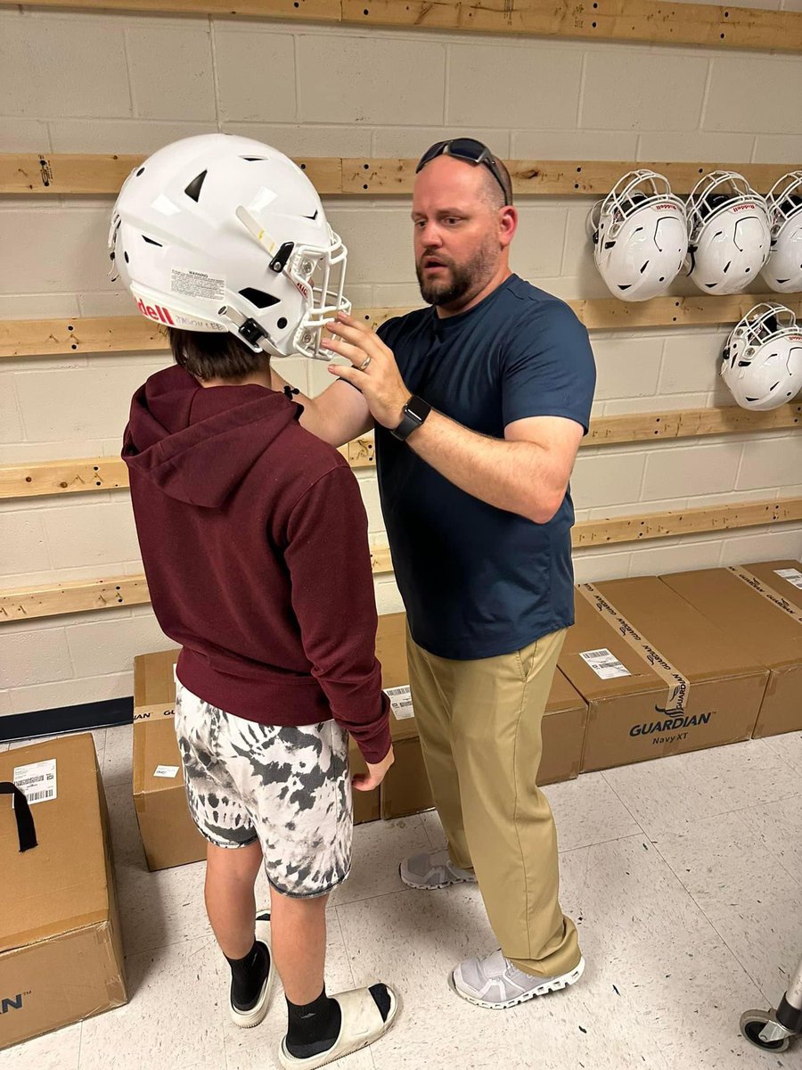 FootballGBHS's tweet photo. The Future looks bright with over 50 players signed up for freshmen football this year! Here is them getting started on their high school career at the pre spring football meeting. #Phinsup https://t.co/xhUbX375Rg