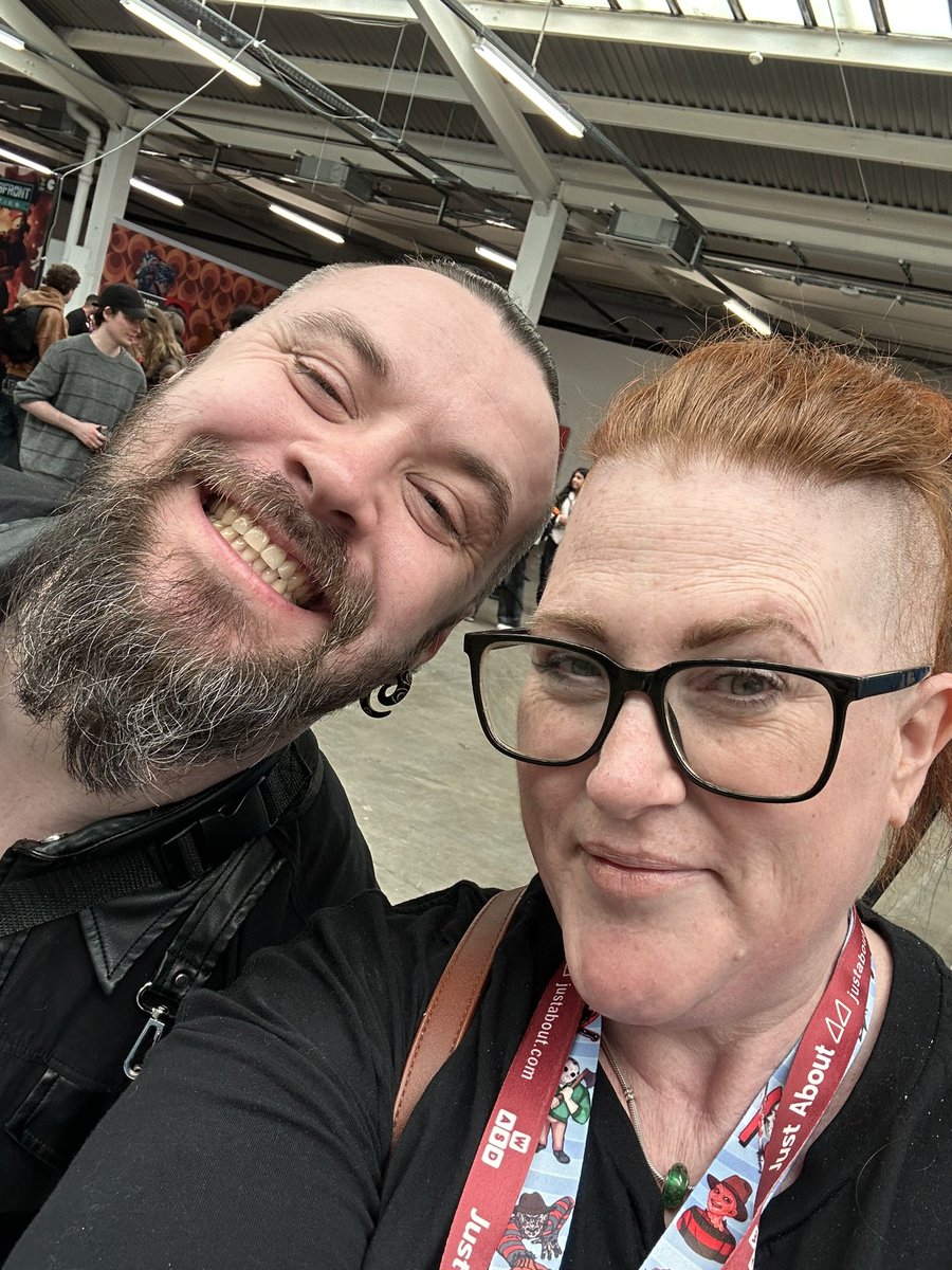 DayWalkerEm tweet media