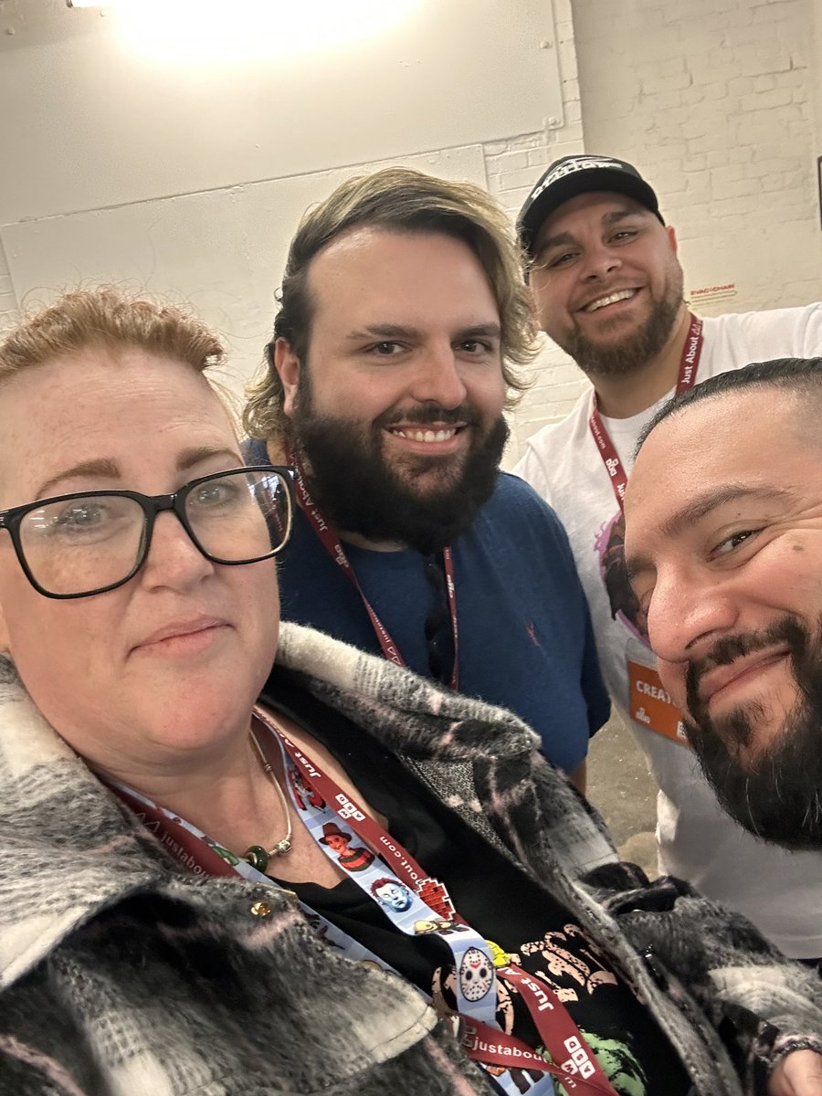 DayWalkerEm tweet media