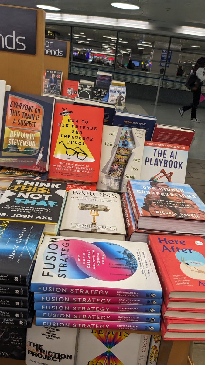 @AustinFrerick spotted #Barons in DC and NYC @HudsonBooks !