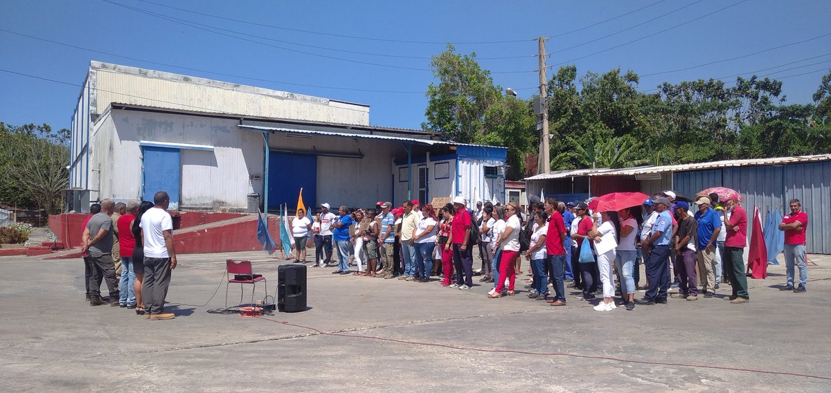 ServLog_Metro's tweet image. Acto de celebración y reafirmación en saludo al 1ro de Mayo.
SELMET y sus 3 sucursales presentes: Transporte, Este y Centro, convencidos de que la victoria será SIEMPRE nuestra. 

#PorCubaJuntosCreamos
#Cuba