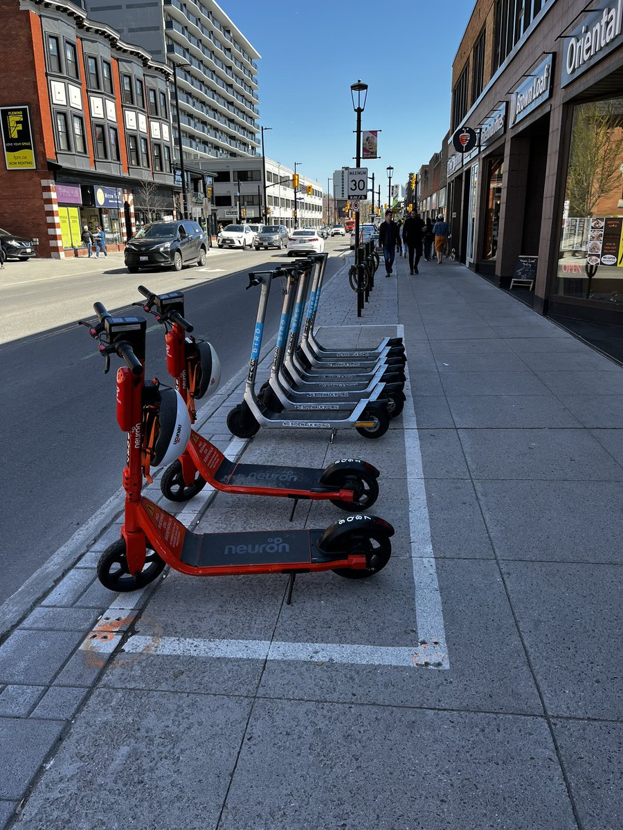 Arguably Elgin/Somerset is one of the busiest pedestrian intersection in the Centretown area

Why is precious pedestrian space being give over to scooter parking?

@ottawacity 

#ottwalk #centretown #elgin