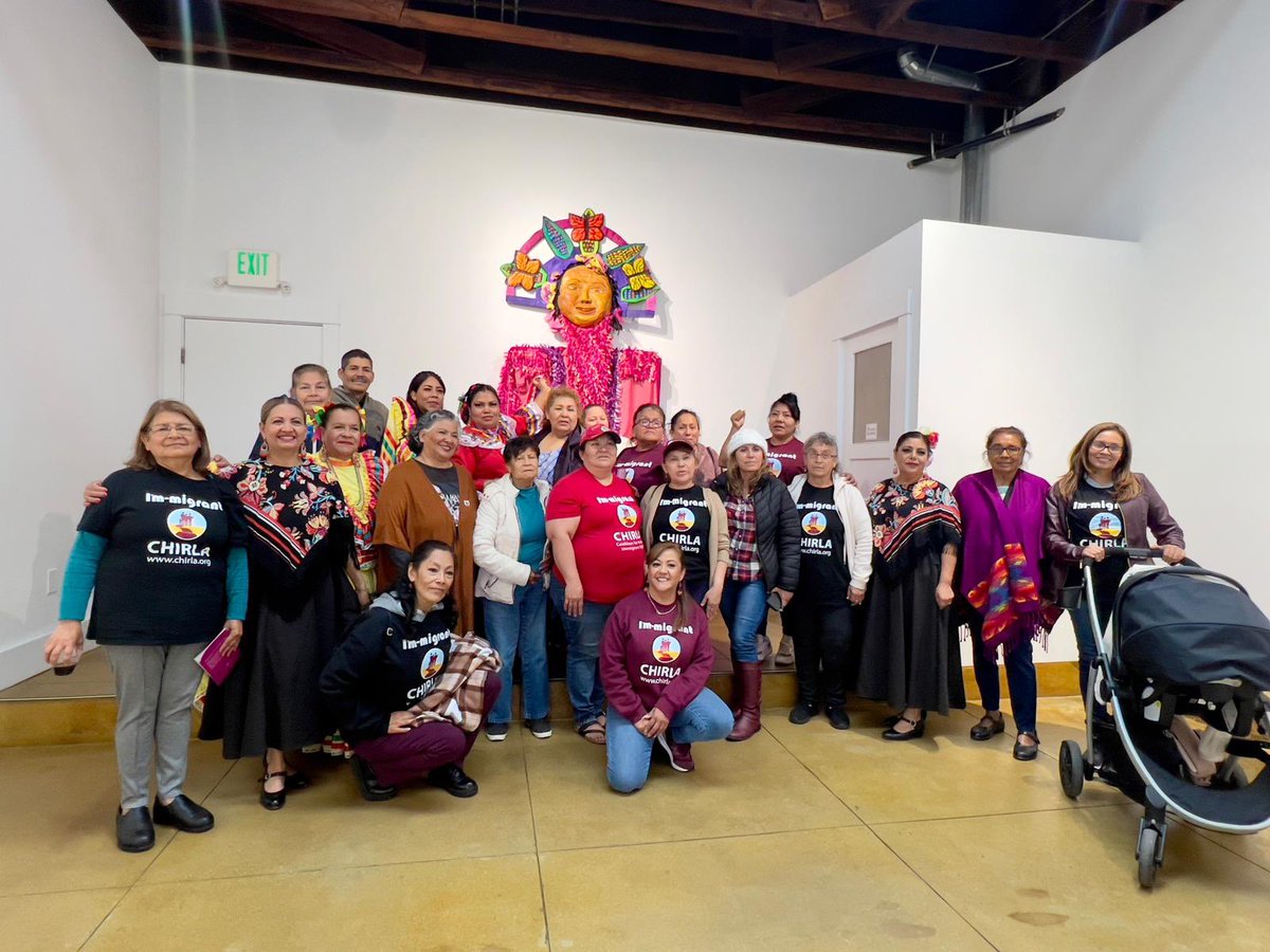 Last night, we celebrated the @CADomesticWrker “Rights & Realities” art show! The exhibit highlights the labor & organizing of domestic workers who care for our loved ones & our homes, like Norma, a community leader & CHIRLA member. Domestic workers deserve health & safety now!✊🏽
