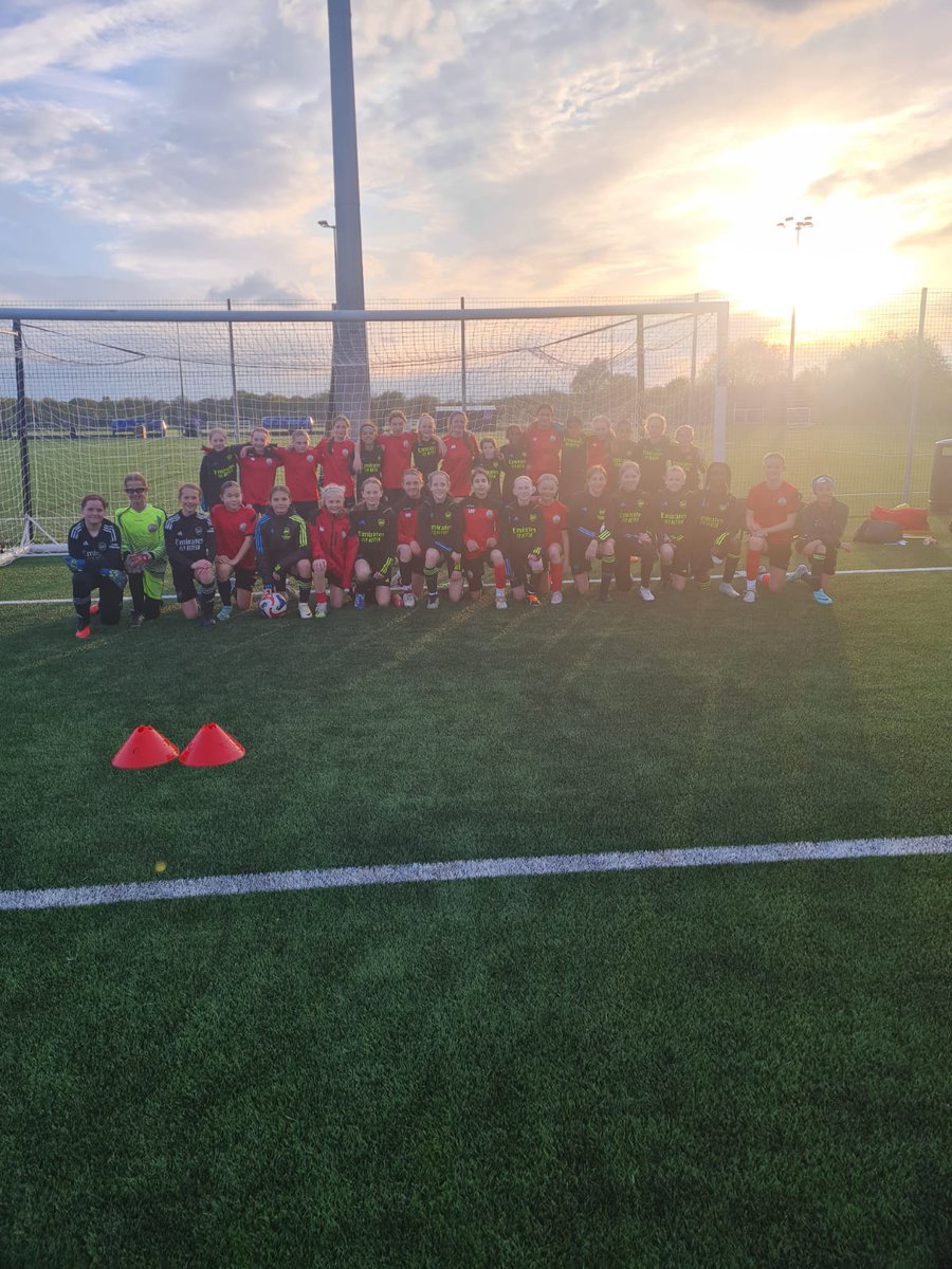 Huge thank you to @ArsenalAcademy for hosting our u12 girls in a friendly this evening and for your support over the season. An amazing match displaying some very talented players. Big thank you to all the parents for your support and taxi services for the girls.