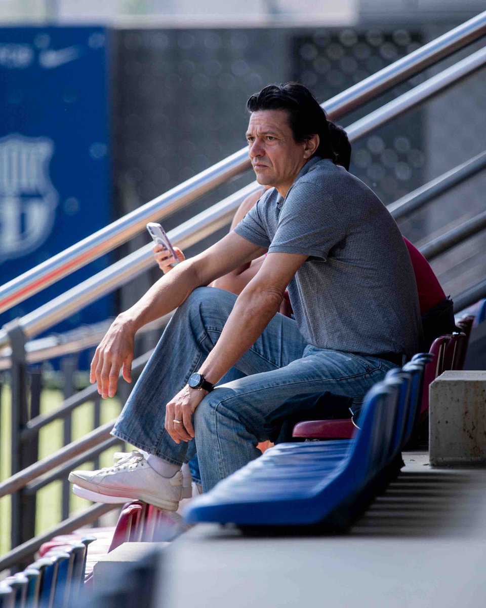 Jari Litmanen was at the Ciutat Esportiva today. 📸🇫🇮