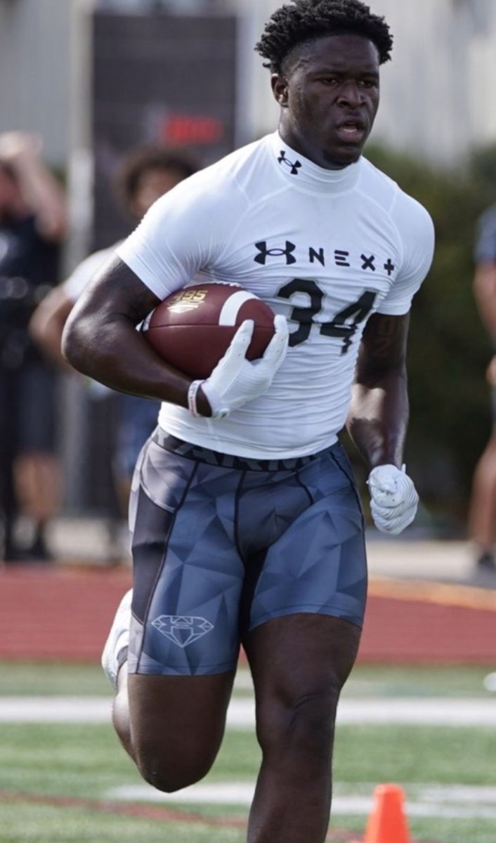 EHigh Trojans Football (@ehstrojanftbl) on Twitter photo <a href="/LidariousP/">Li’Darious”D4”Pryor</a> RB
Coaches, come check out this young downhill runner in the spring. He has great field vision, freakish agility and has the ability to blow past you if you let the size fool you. There is no such thing as him falling backward....he always pushes the pile forward <a href="/LidariousP/">Li’Darious”D4”Pryor</a> RB
Coaches, come check out this young downhill runner in the spring. He has great field vision, freakish agility and has the ability to blow past you if you let the size fool you. There is no such thing as him falling backward....he always pushes the pile forward