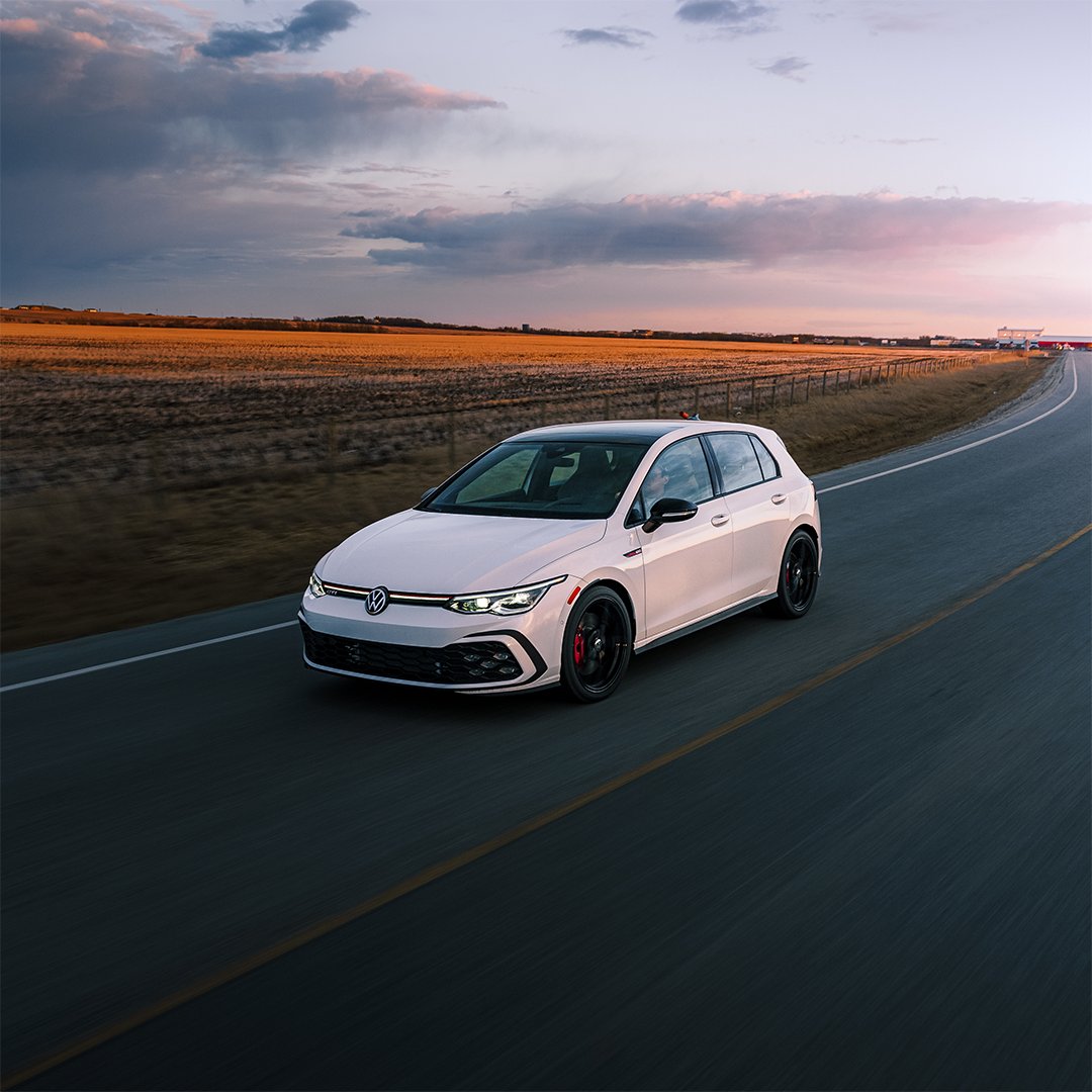 VWcanada's tweet photo. The 2024 #VWGolfGTI:
- 2.0 TSI engine
- 241 horsepower
- 273 lb-ft torque
https://t.co/8cZwHSCZOz https://t.co/WDKibEed2t