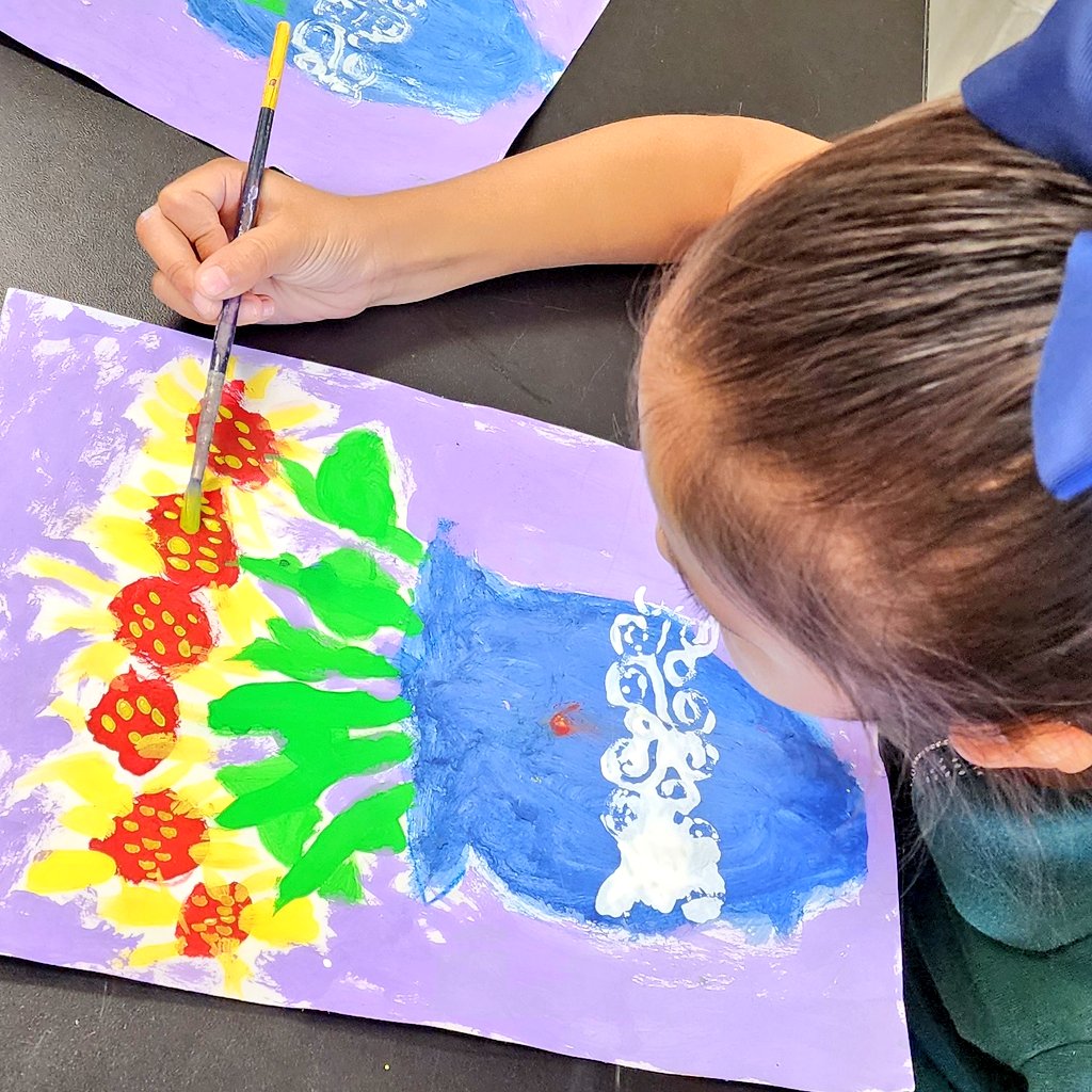 Painting is crucial for fine motor skills development in kindergarteners. It strengthens hand-eye coordination, grip &amp; precision, fostering skills for writing &amp; daily tasks 🧒👪🚸 Today we are painting with tempera, mixing colors &amp; learning about the color wheel 🤩🎨 <a href="/PineyElem/">Piney Point-old site, not updated</a>