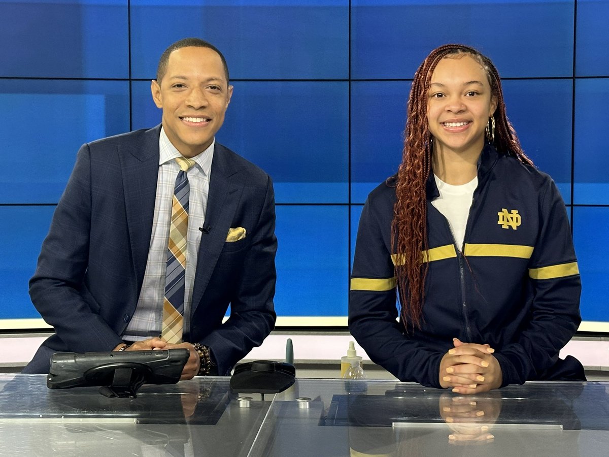 𝐃𝐈𝐃 𝐘𝐎𝐔 𝐊𝐍𝐎𝐖: Freshman sensation and 2024 ACC Rookie of the Year, Hannah Hidalgo, is a TV major???? It was only right we snapped this photo while she visited @16NewsNow. I’ll post our full convo soon!