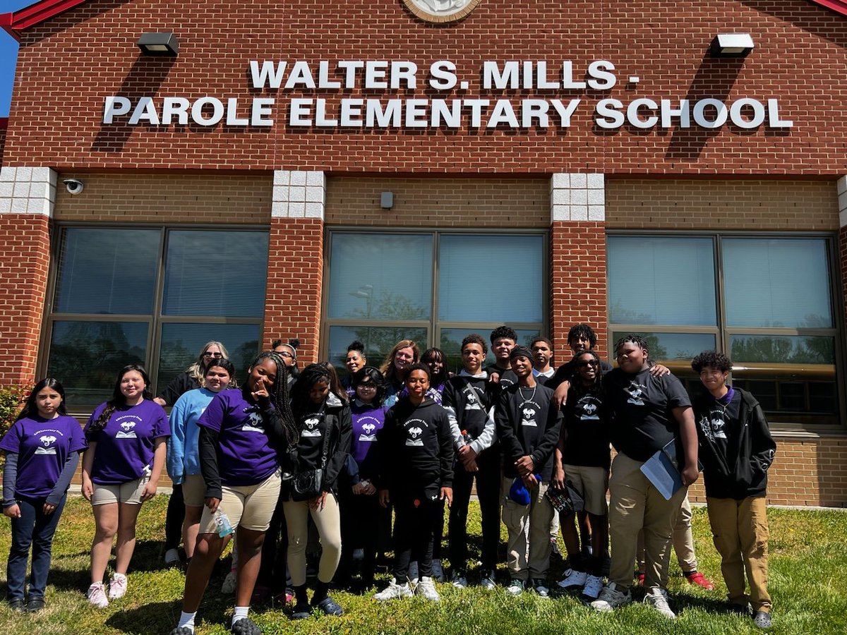 Our 8th grade alumni of @MPESAACPS had a great time reading to elementary students today! @AACountySchools @AMSLibraryReads