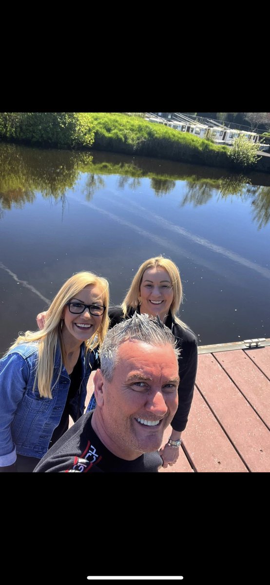 gaynor riley tweet media