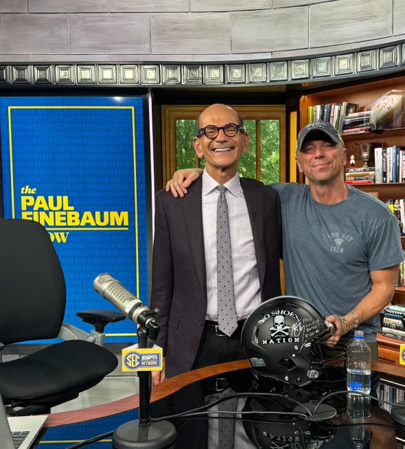 What a blast it was to see the wonderful Paul @Finebaum today. Thanks so much to Paul and his staff for the opportunity to sit and chat about two of my favorite things… music and football. @SECNetwork