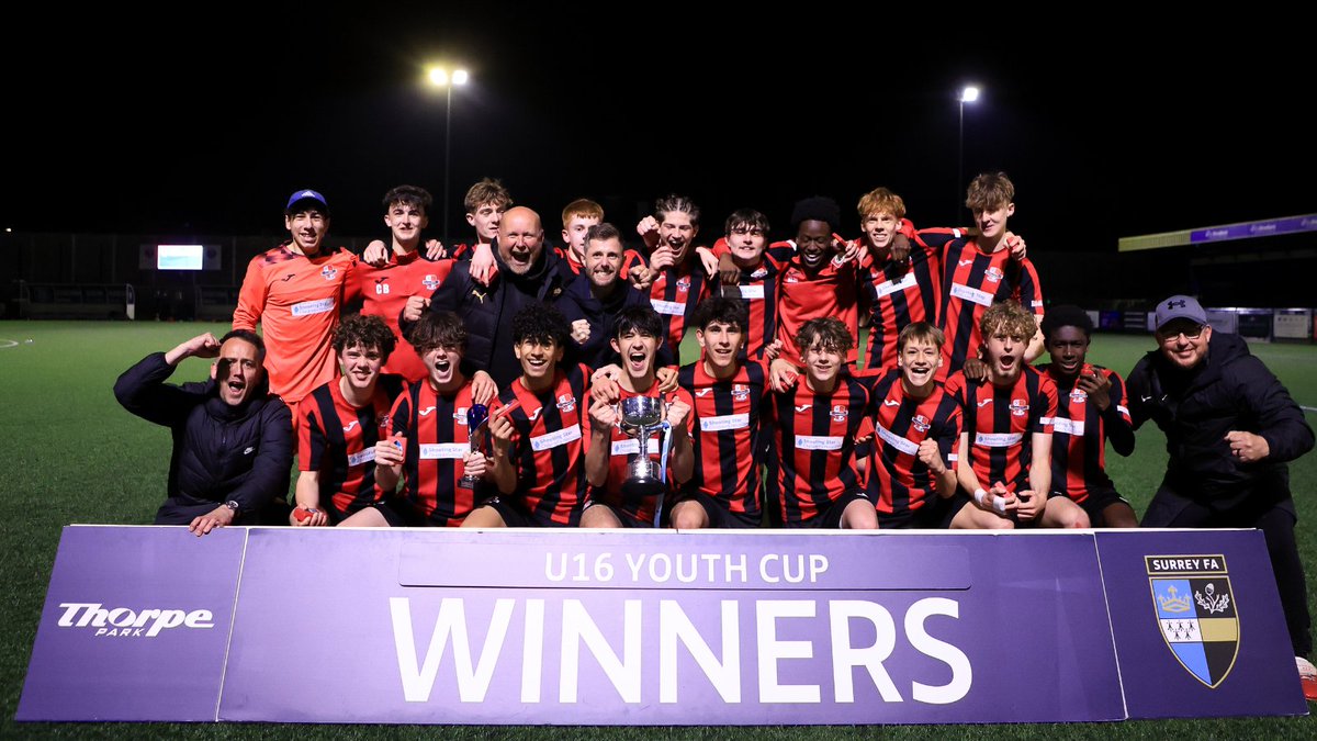 Congratulations to Cobham Wizards who were victorious over Sutton United Colts in the @THORPEPARK Surrey U16 County Cup final. A brilliant game of youth football was played this evening in Dorking.