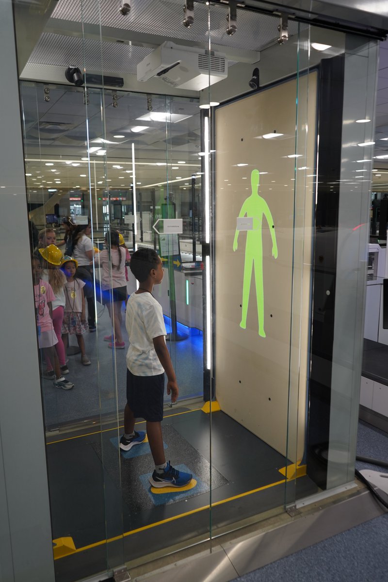 On #TakeYourKidToWorkDay, @TSA @LASairport loved hosting these future security experts & showcasing the latest technologies used to screen travelers. Thank you for spending time with us!!