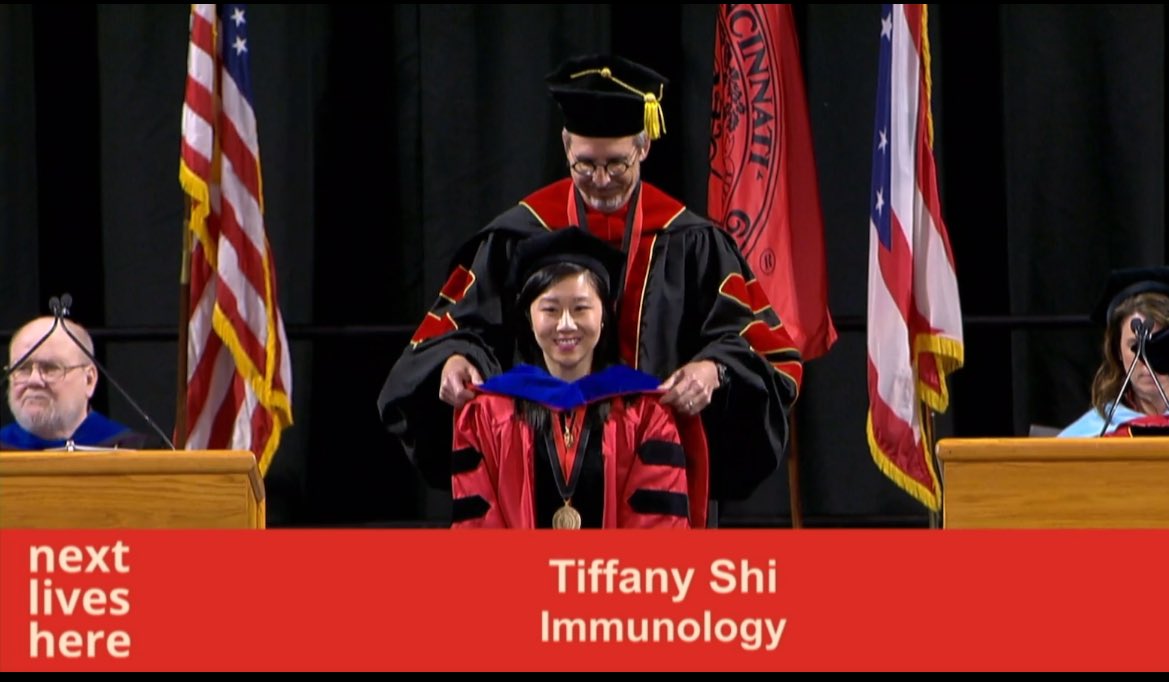 Couldn’t have asked for a better PhD experience. So lucky to have an advisor like Dave and an incredibly supportive lab! #PhD #PhDone #graduation @Hildy46 @CincyMSTP @CincyImmunology @UCResearch @GradCollegeUC